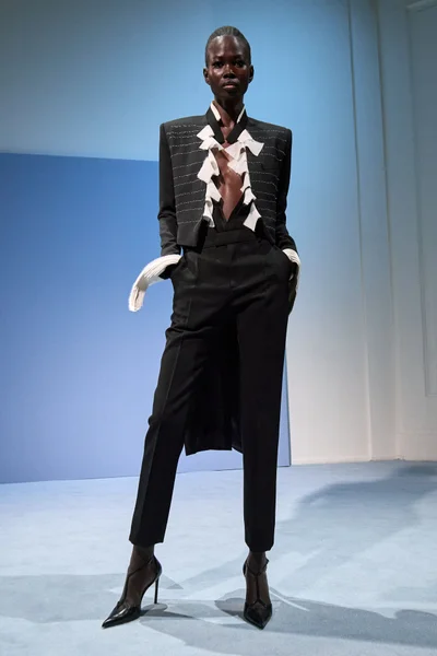 Look 2